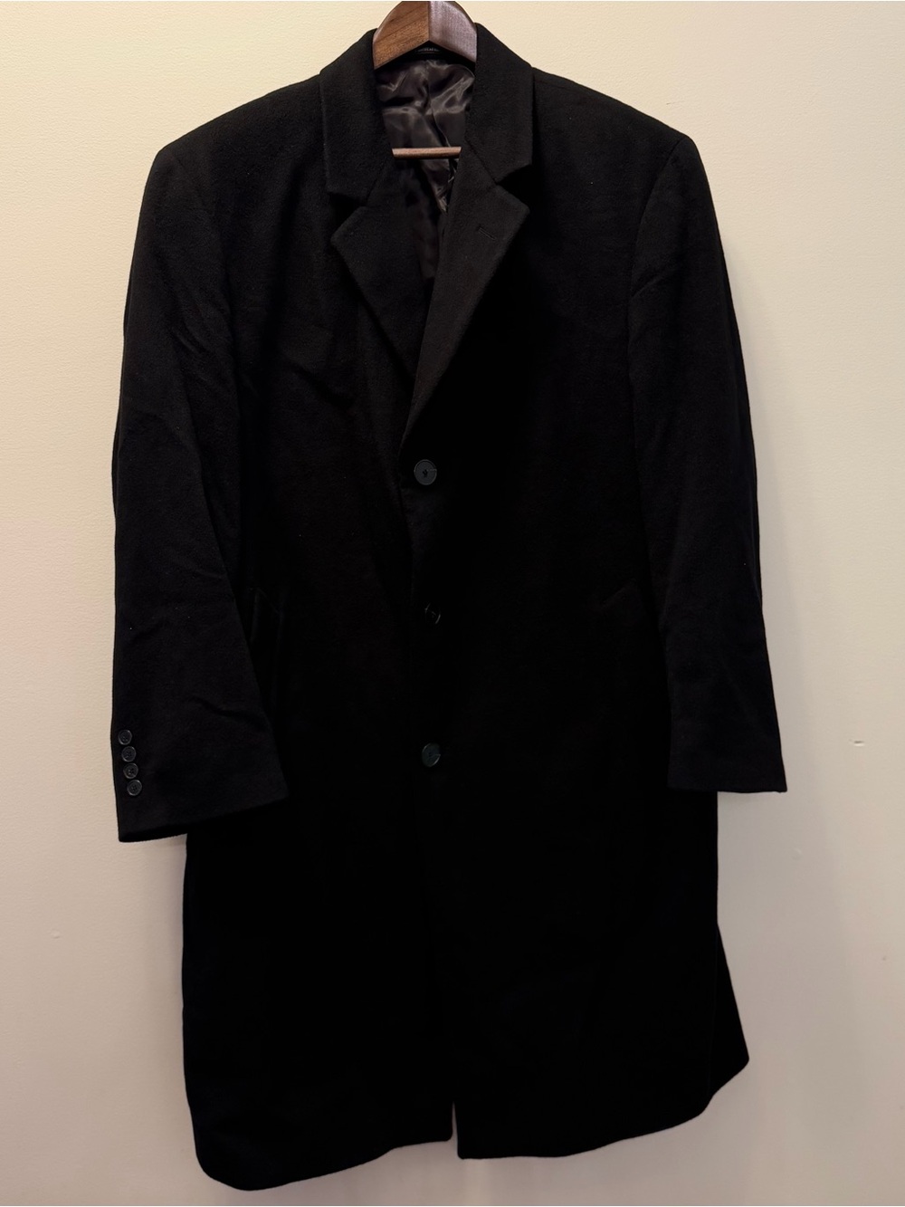 Wool or Cashmere Overcoat Men 42S Black Outer Jacket - Oak Hall Memphis
